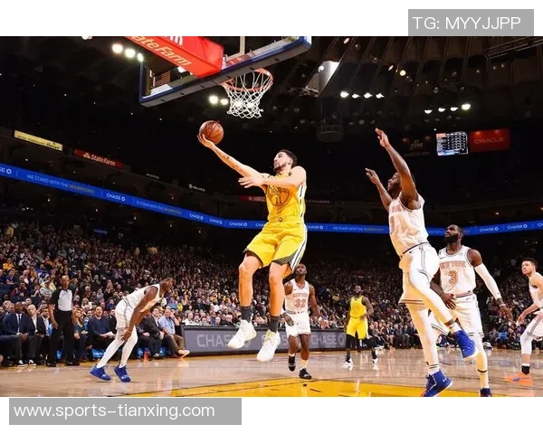 锡安首节未得分迅速反弹半场高效8中6贡献13分5篮板3助攻